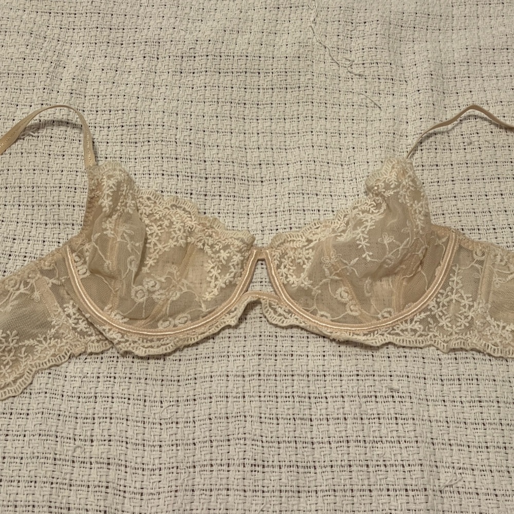Free People Lace Underwire Bra in Beige